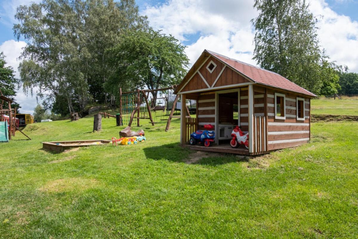 Miniresort Amulet Hrubá Skála Bagian luar foto